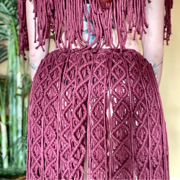 Handmade Macramé High Low Skirt - Picture 5 of 9